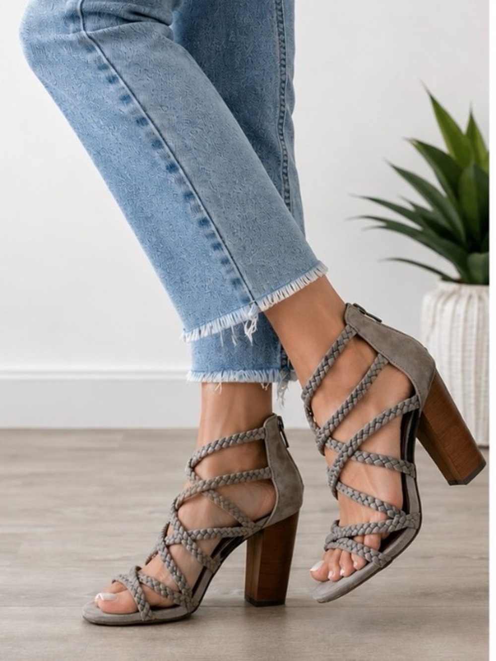 BAMBOO Braided Strappy Block Heel Sandals - Taupe Size 6.5